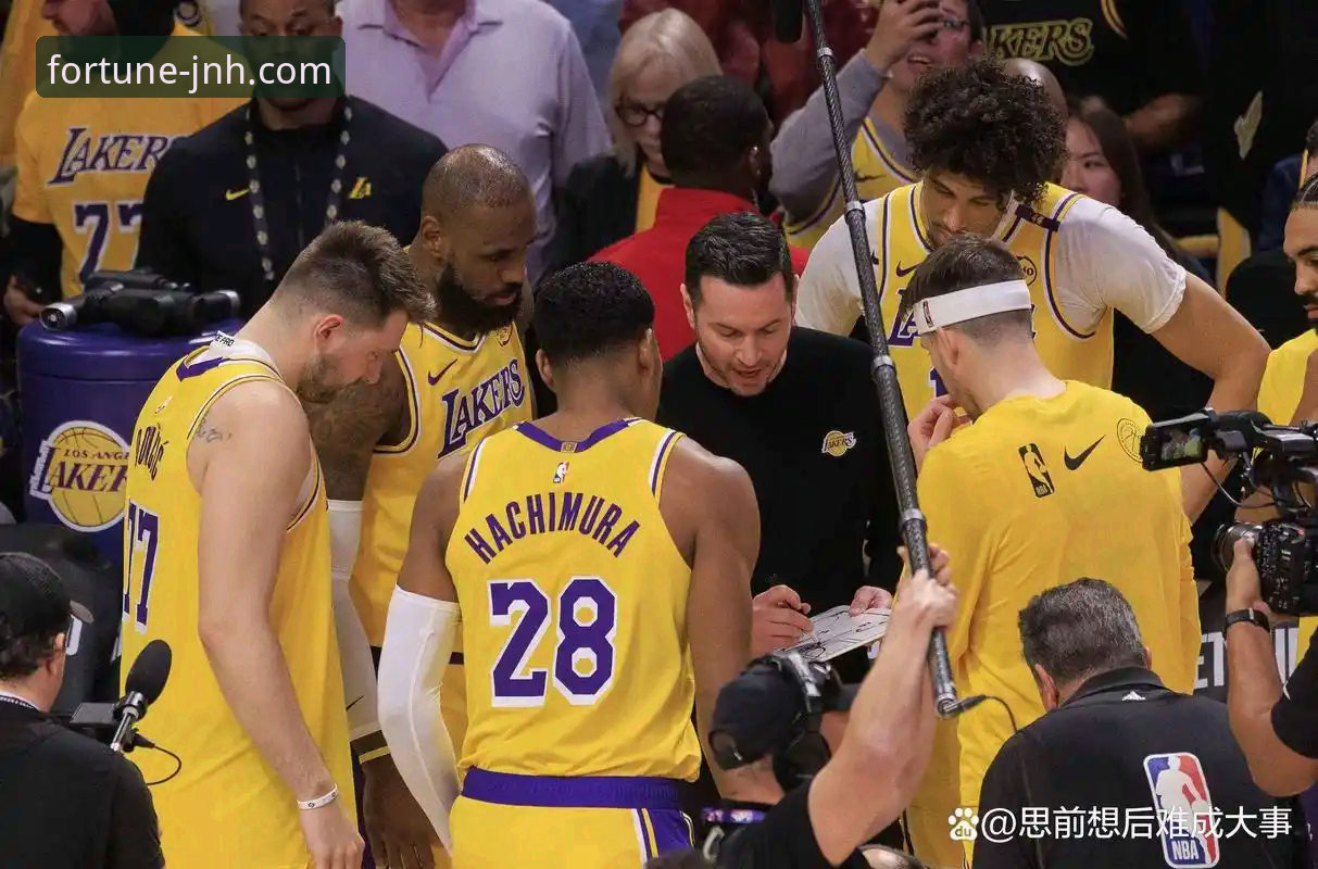 资深用户分享：从今年会体育深度解析湖人队进攻盛宴的实战经验